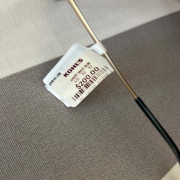 Ray-Ban sunglasses new never worn - Picture 4 of 6